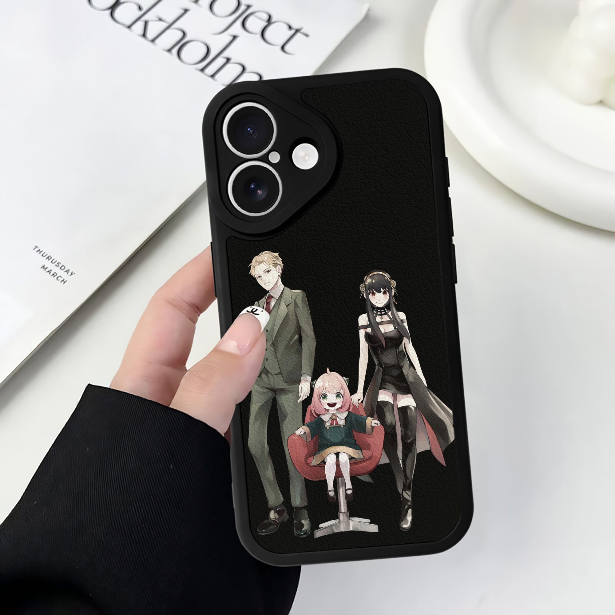 （画像用） SPY×FAMILY间谍家家酒 【iPhone 16シリーズ対応】シリコンスマホケース（レザー調） 材質：シリコン